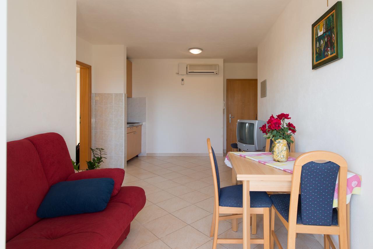 Sun House Apartments Μπολ Εξωτερικό φωτογραφία